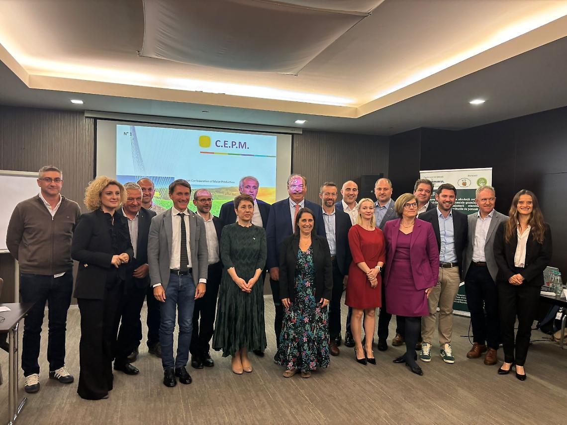 Bucarest, i componenti dell'assemblea dei produttori di mais