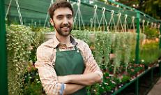 Giovani agricoltori: premi fino a 50.000 euro, domande entro il 30 aprile 2026